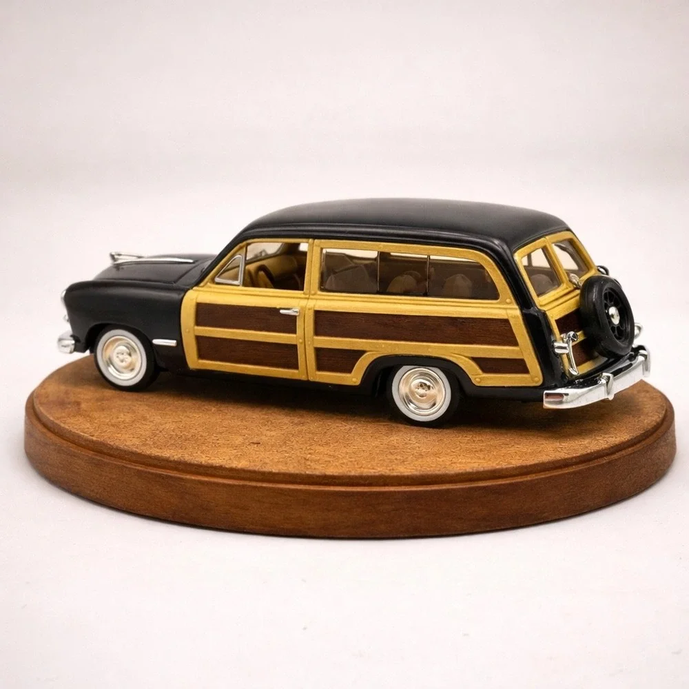 1949 Ford Woody Wagon Diecast Model Car‎ Black Faux Wood Doors